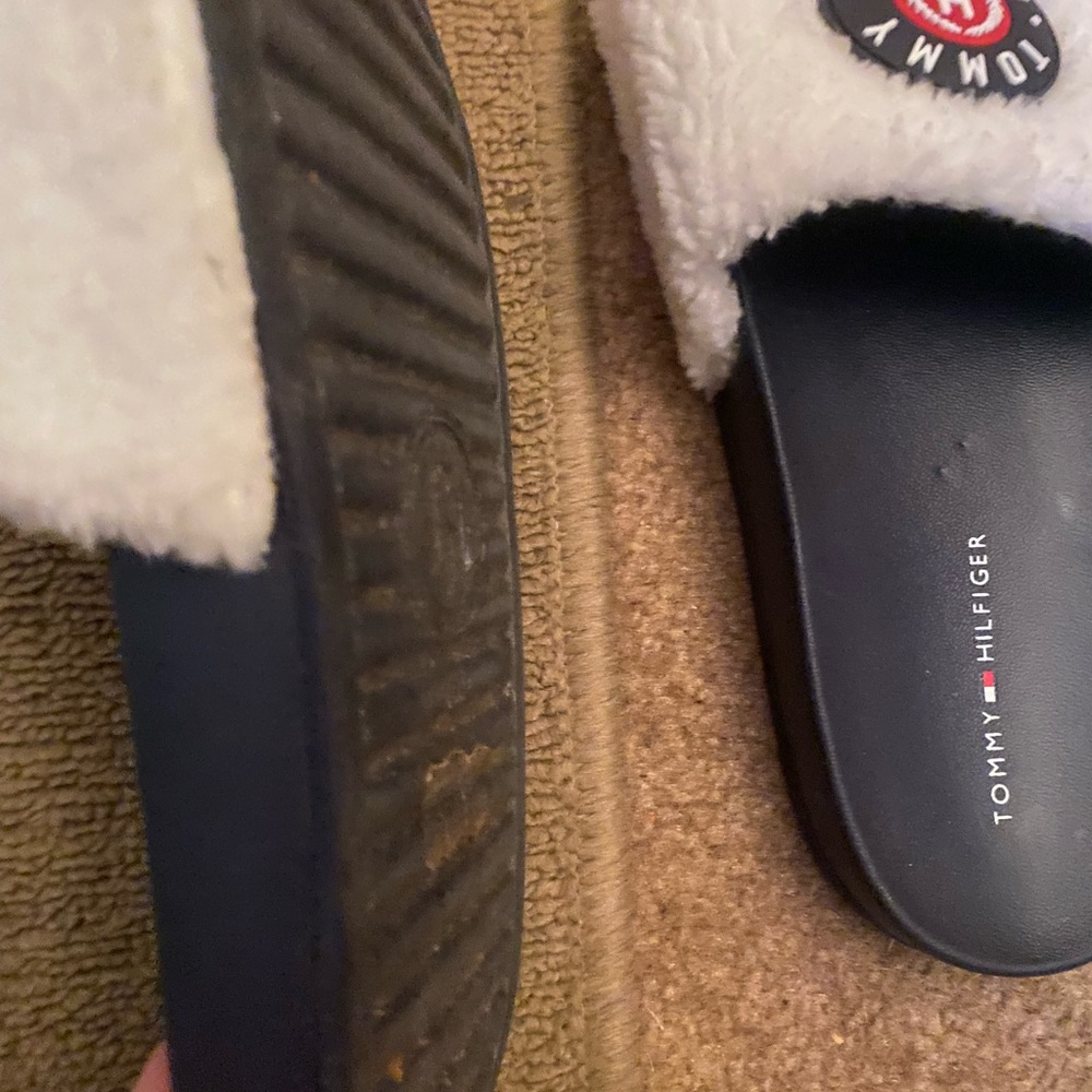 NWOT  ladies Tommy Hilfiger slides - Picture 3 of 8